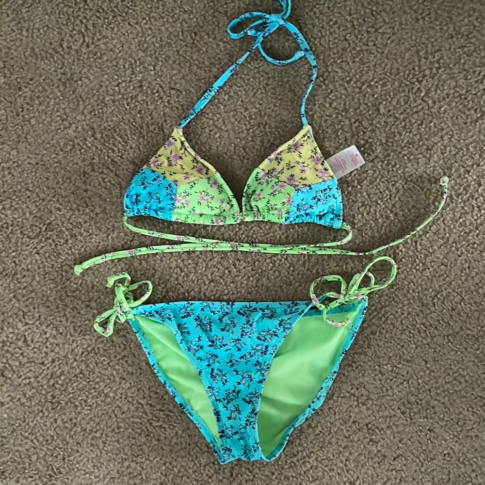 floral bikini